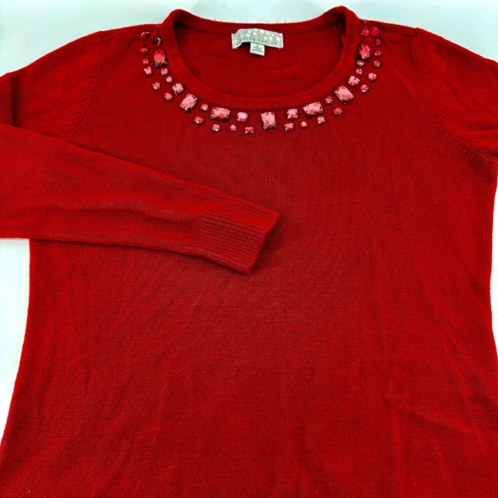 Carolyn Taylor Pullover Sweater S Red Knit With Embellished Neckline Long Sleeve